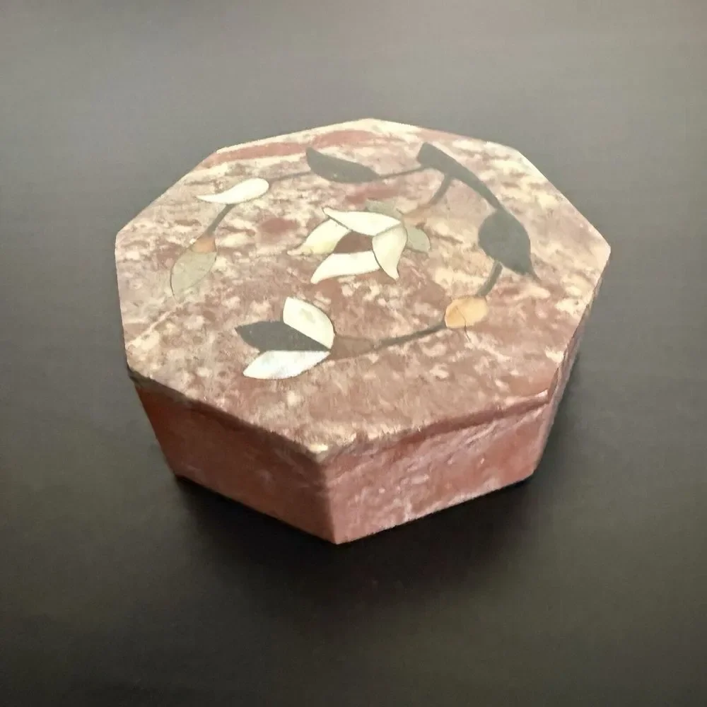 Soapstone Trinket box mother of pearl inlay Flowers‎ Soni International India